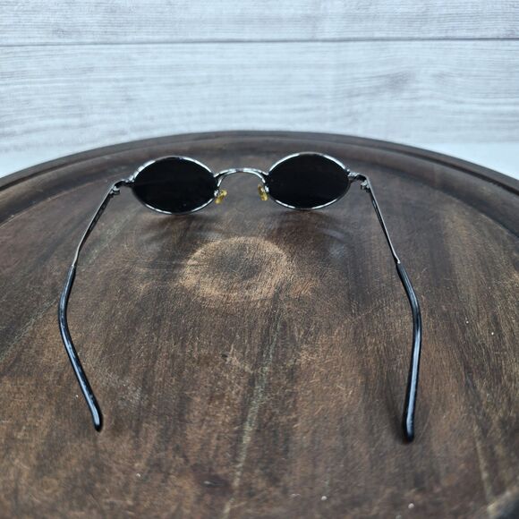 Vintage Moschino Y2K M 3088-S Womens Oval Metal Sunglasses Gorpcore Grunge Italy main image 5